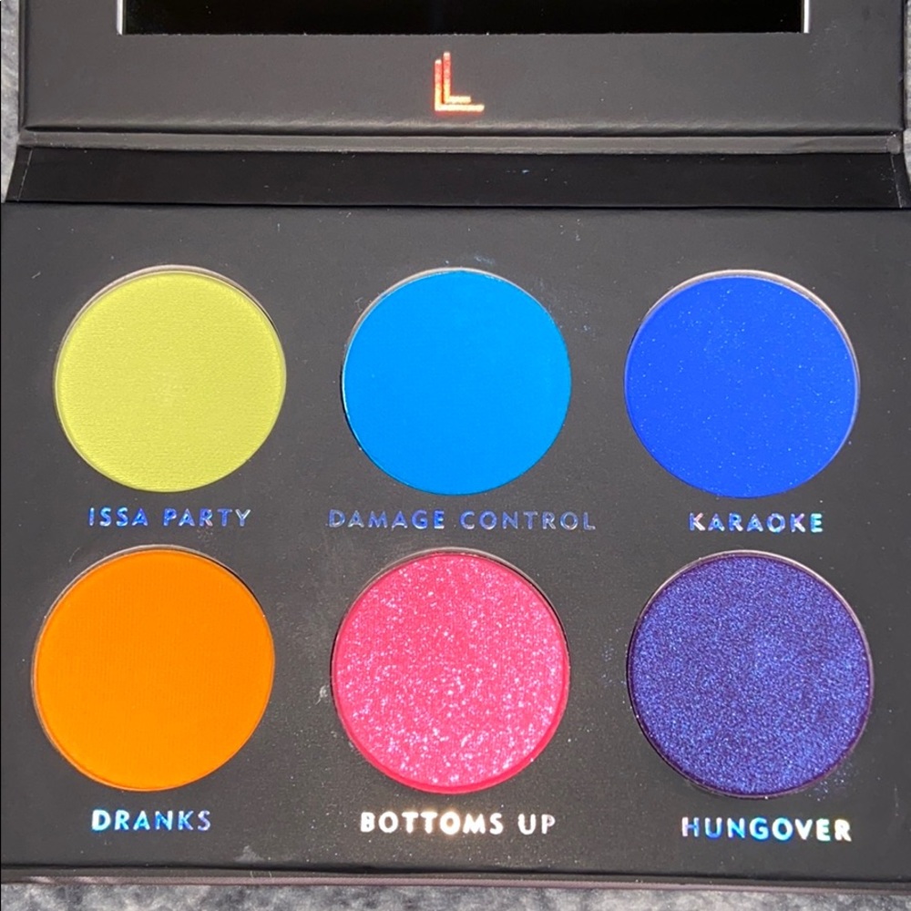 Eye shadow